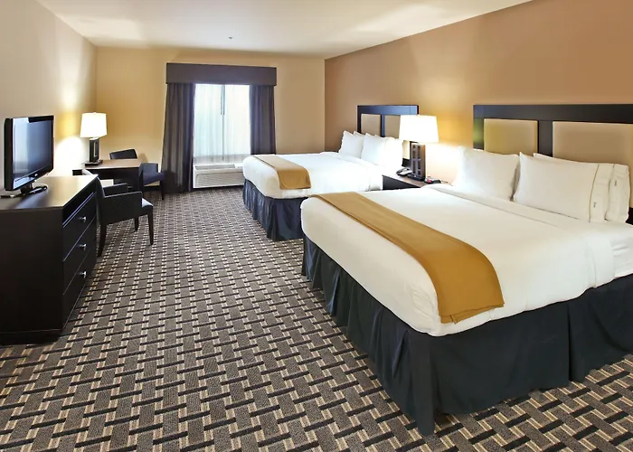 Holiday Inn Express Hotel & Suites Paris By Ihg