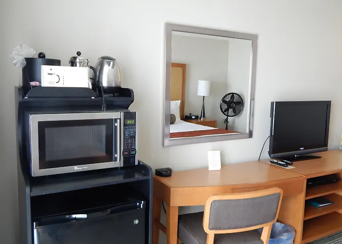 The Coho Oceanfront Lodge