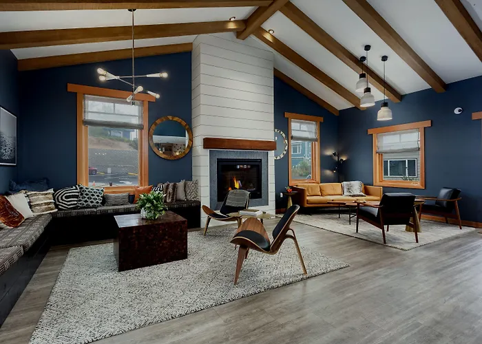 The Coho Oceanfront Lodge
