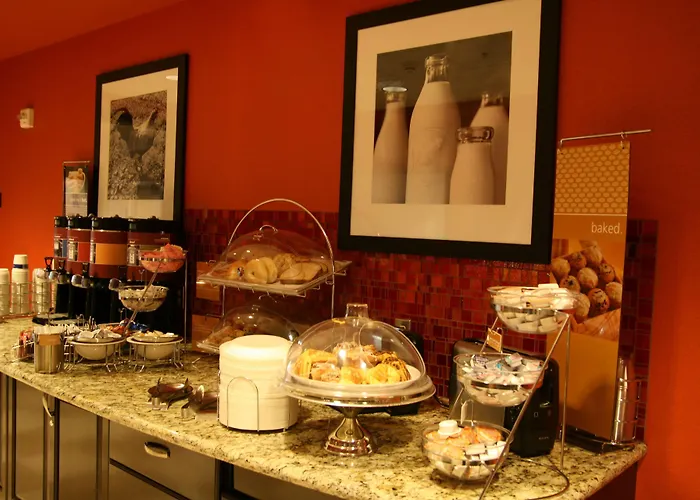 Hampton Inn & Suites Phoenix Chandler Fashion Center