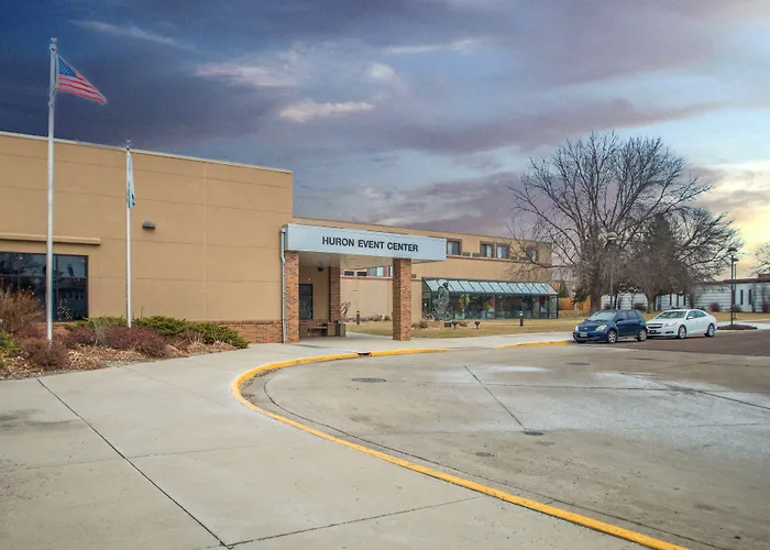 Crossroads Hotel&Huron Event Center