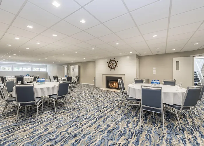 Rockport Inn And Suites