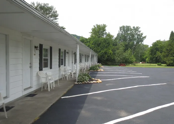 Villager Motel