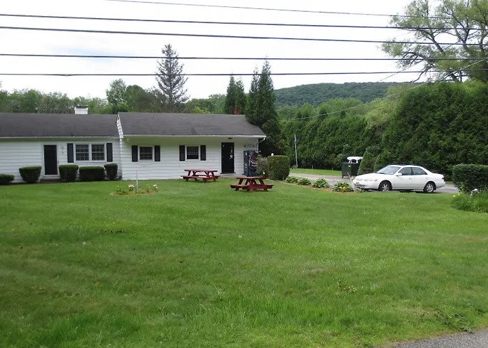 Villager Motel