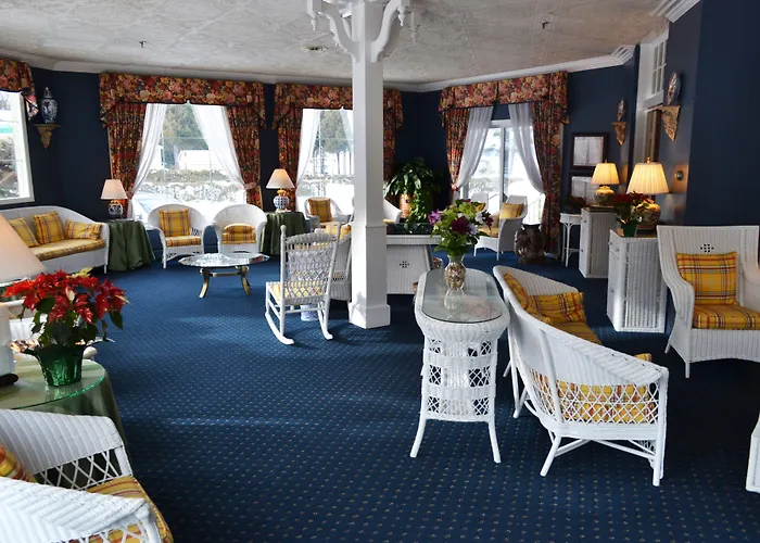 Stafford'S Bay View Inn