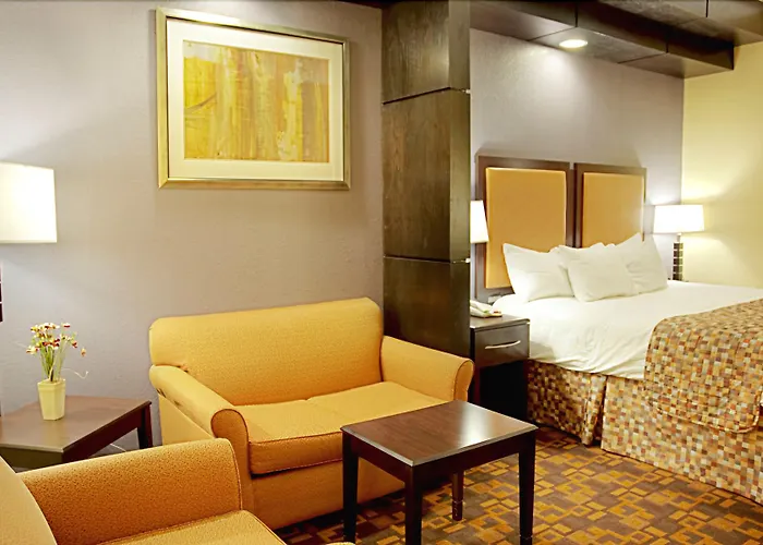 Best Western Plus Bowie Inn & Suites