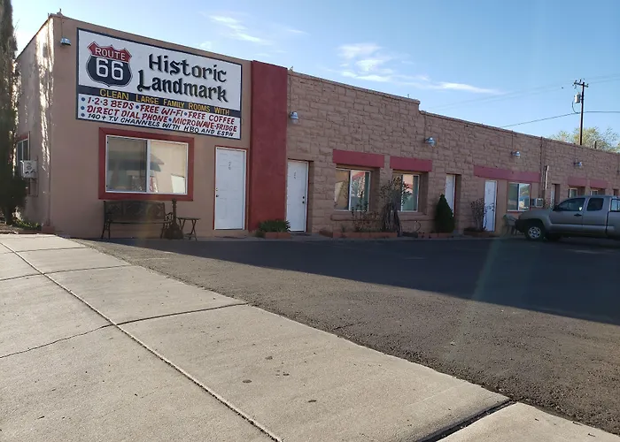 Deluxe Inn