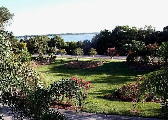 Heron Cay Lakeview Bed & Breakfast