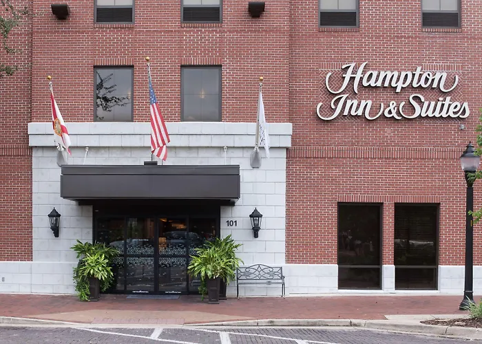 Hampton Inn & Suites Gainesville Downtown University