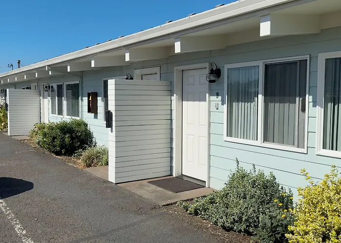 Harborview Inn & Rv Park