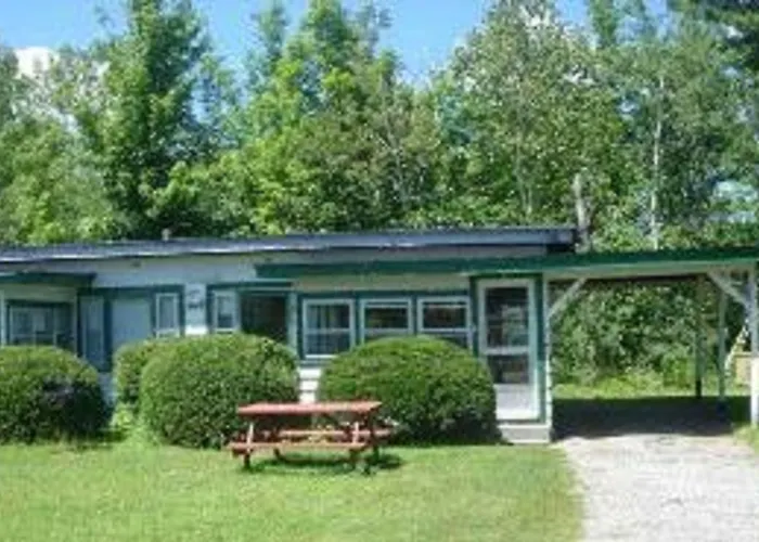 Patio Motor Court
