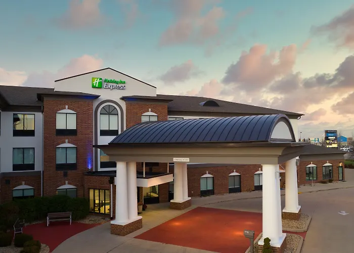 Holiday Inn Express Peru-Lasalle Area By Ihg