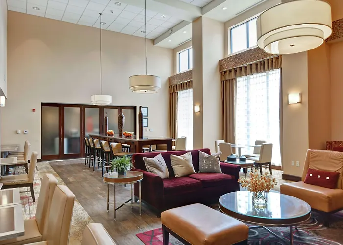 Hampton Inn And Suites Peoria At Grand Prairie