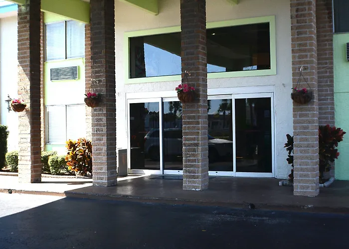 Rodeway Inn Clearwater - Central