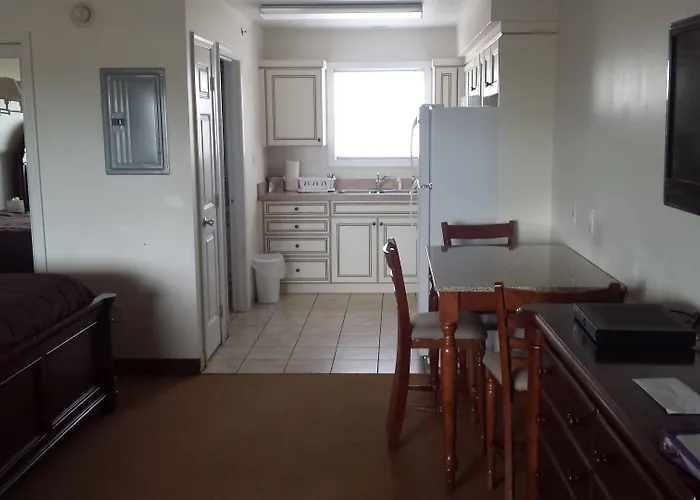 Shore Stay Suites