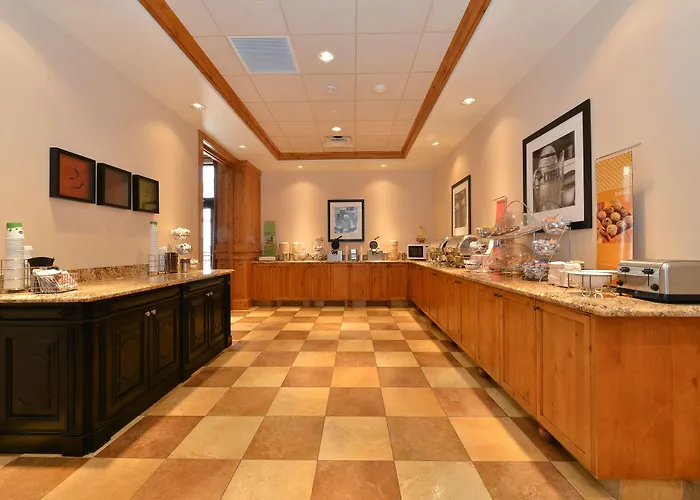 Hampton Inn & Suites Buffalo