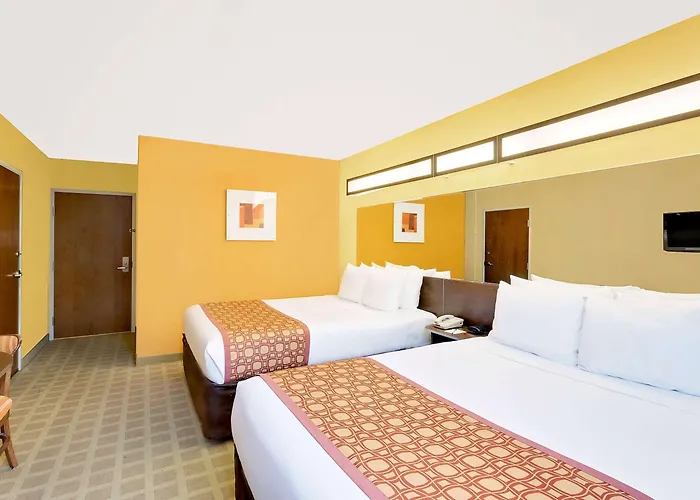 Microtel Inn & Suites By Wyndham Princeton