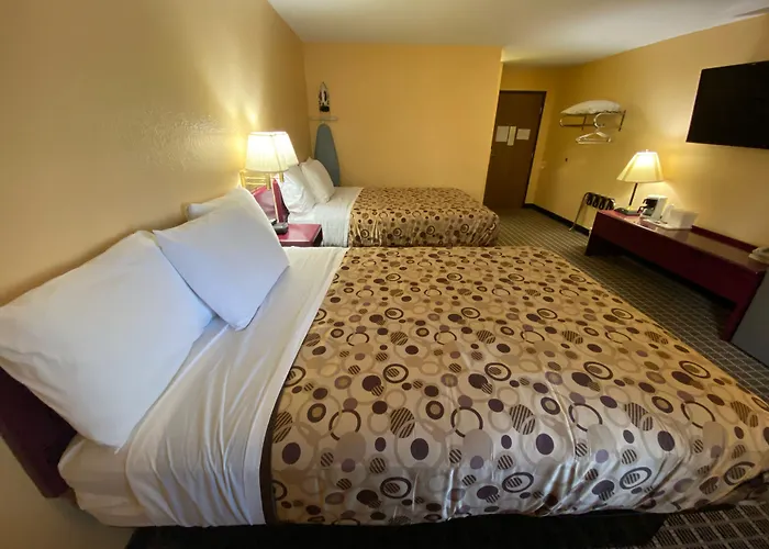 America'S Stay Inn Stewartville