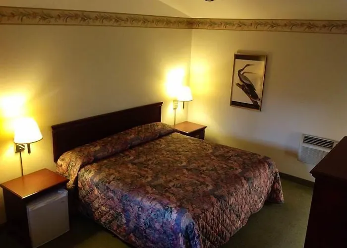 Humboldt Redwoods Inn