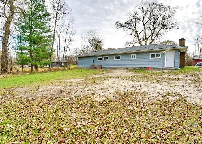 Quiet Country Home By Shay Lake!
