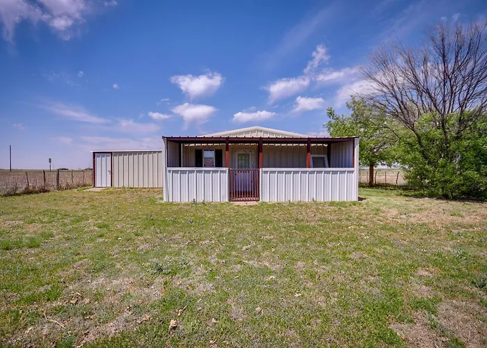 Stargaze, Hike & Kayak: Cabin Near Copper Breaks!