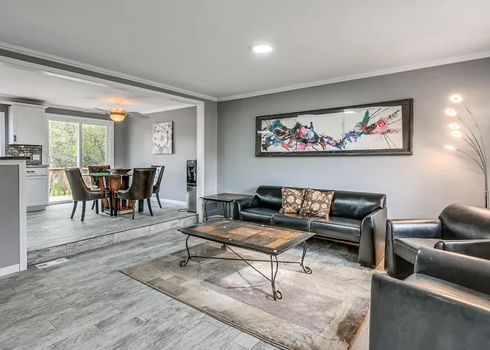 Cozy Silverwood Home: Near Golf Courses!