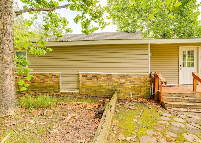 Greers Ferry Home W/ Fire Pit Near Shiloh Marina!