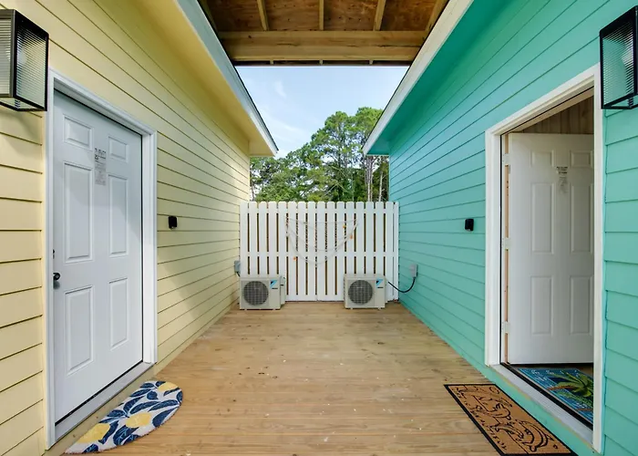 Beachfront Cottage W/ Dock On Florida Gulf Coast