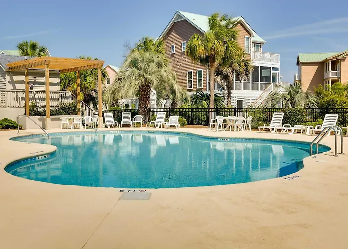 Oceanfront Condo In Harbor Island Community!