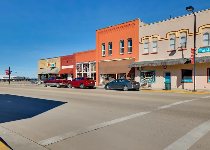 Downtown Emmett Apt: 7 Mi To Black Canyon Dam