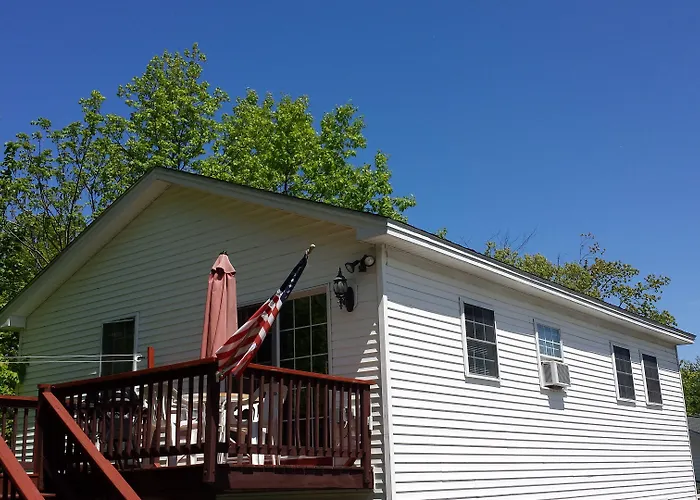 Weirs Beach Motel & Cottages