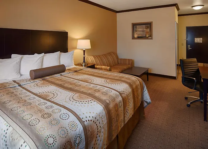 Best Western Plus Royal Mountain Inn & Suites
