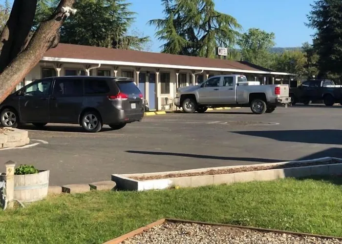 Kelseyville Motel