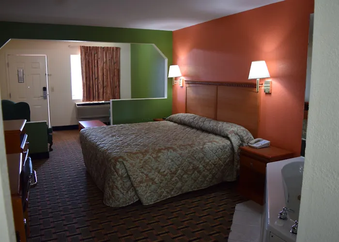 Royal Inn & Suites