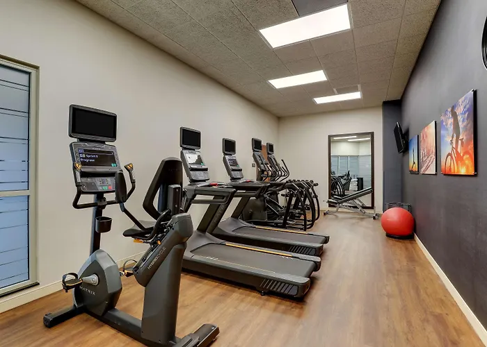 Drury Inn & Suites St. Louis Arnold