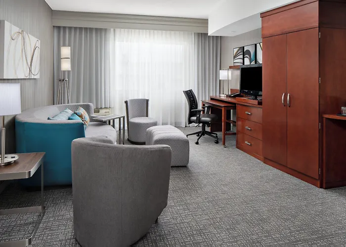 Courtyard By Marriott Raleigh North
