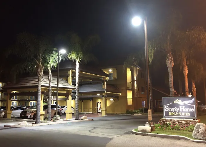 Simply Home Inn & Suites - Riverside