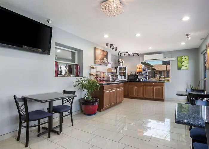 Knights Inn And Suites Salem