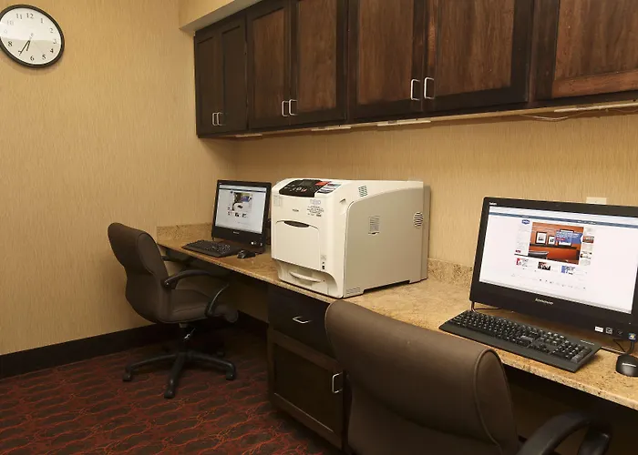 Hampton Inn & Suites Fargo Medical Center