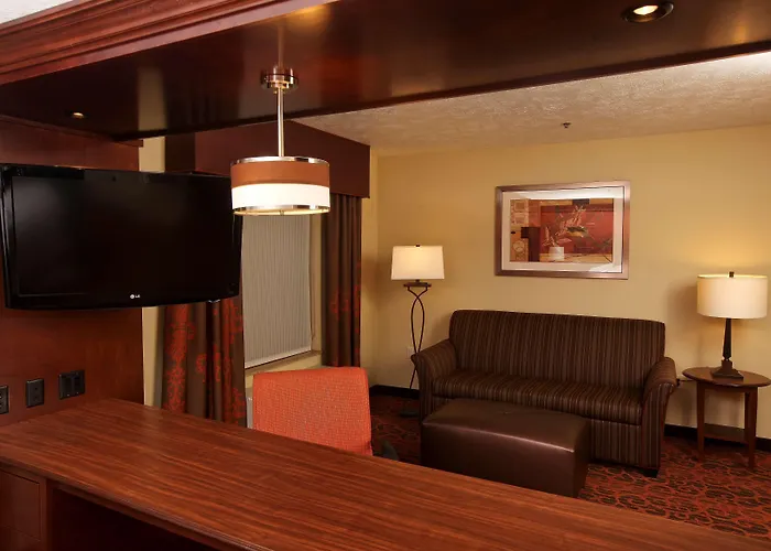 Hampton Inn & Suites Fargo Medical Center