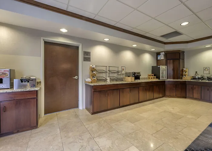 Fairfield Inn & Suites By Marriott Slippery Rock