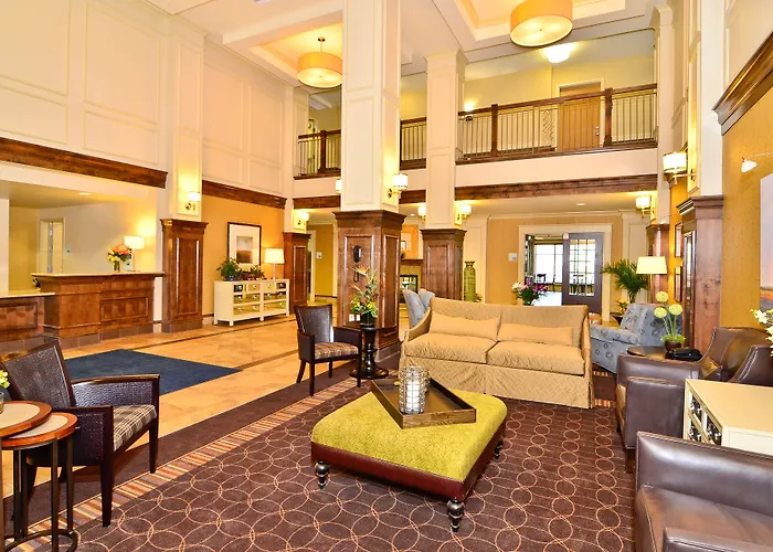 Holiday Inn Express & Suites - Williston By Ihg