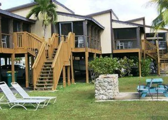 River Wilderness Waterfront Cabins