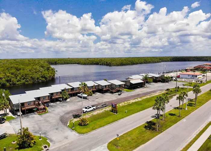 River Wilderness Waterfront Cabins