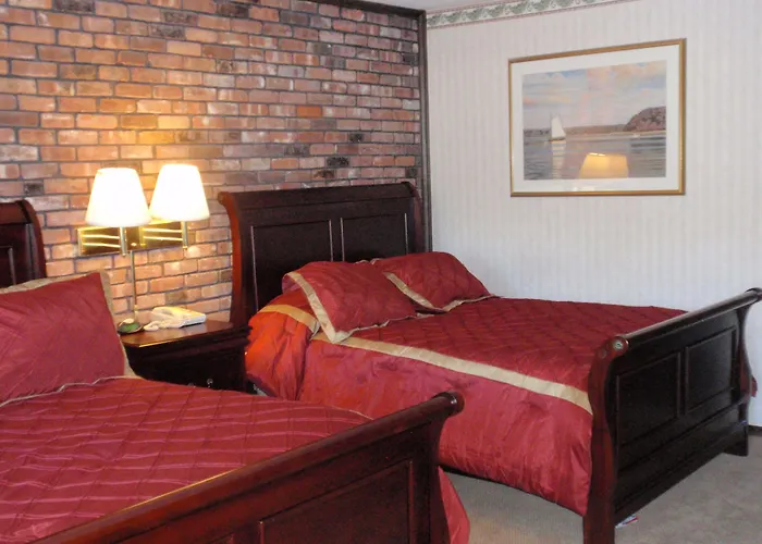 Chalet Inn & Suites