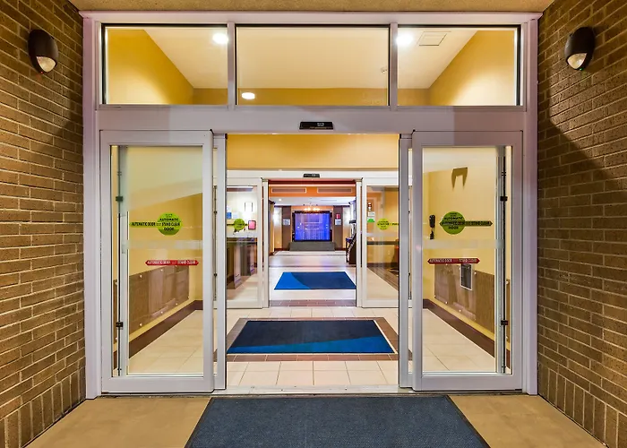 Holiday Inn Express Hotel & Suites Salina By Ihg