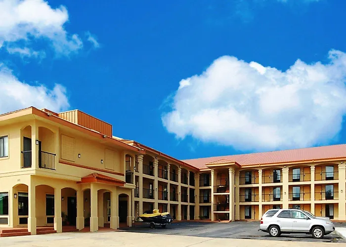 Fairway Inn