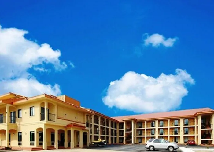 Fairway Inn