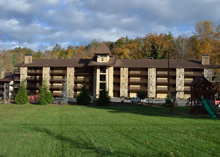 Brookside Lodge - Gatlinburg - On The River
