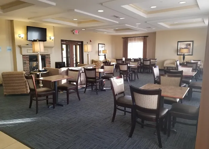 Holiday Inn Express & Suites Sidney By Ihg